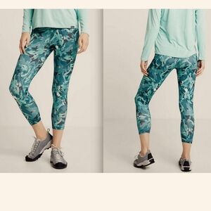 Women's M Patagonia Worn Wear Centered Crops Abstact Jungle Tasmanian Teal 21917